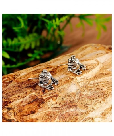 Silver Frog Earrings for Women Vintage Frogs Shaped Stud Earrings Cute Animal Earrings for Teens Girls Frog Jewelry Gifts for...