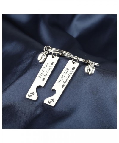 Pregnancy Announcement Gifts Daddy and Mommy Est 2024 Keychain Set New Parents Gift Mommy to Be Gift First Time Gifts Daddy M...