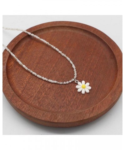 Daisy Flower Necklaces for Girls Beaded Necklace Colorful Boho Beaded Choker Necklace for Women Cute Flower Necklace for Teen...