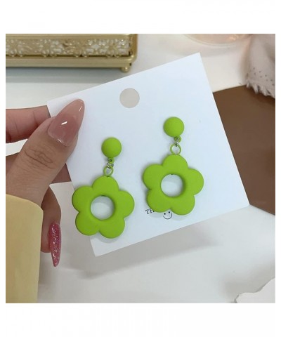 70s 80s Alloy Flower Earrings for Women Chic Boho Clay Daisy Drop Earrings for Girl Teens 60/70s Earrings Green Flower Earrin...