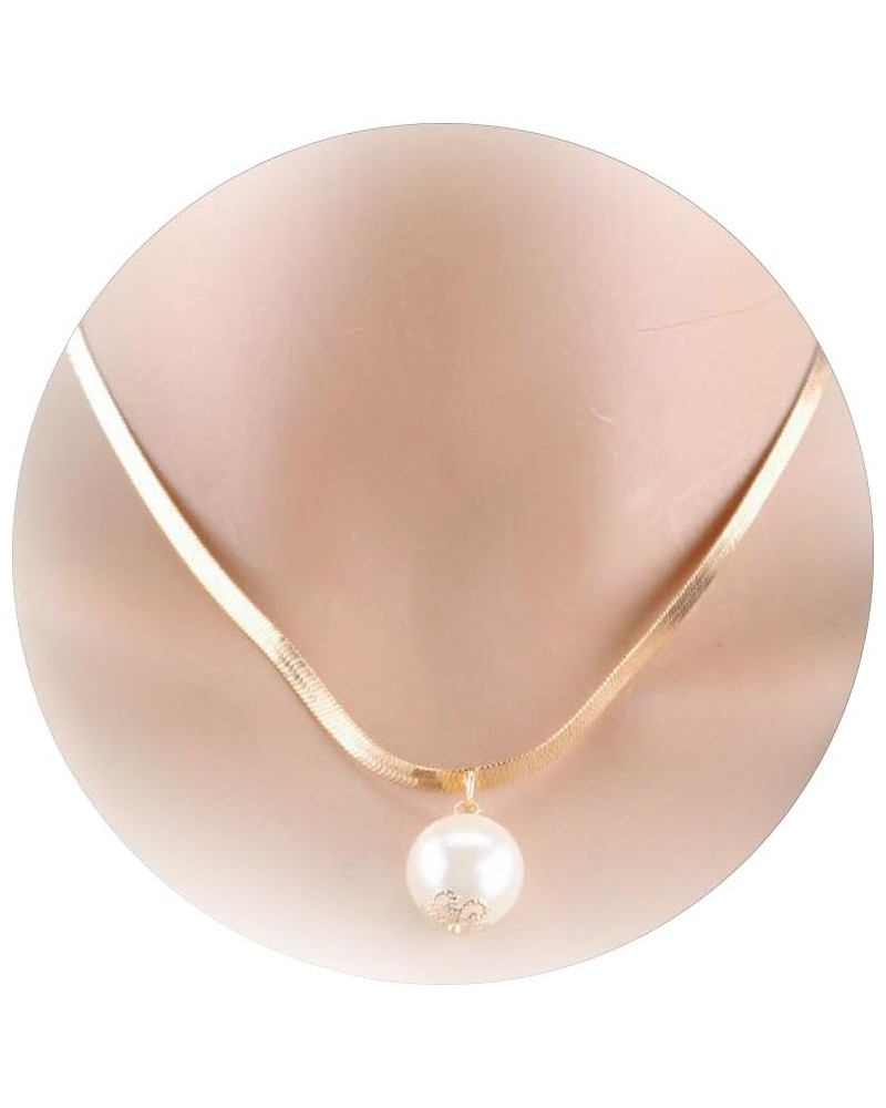 Pearl Choker Necklaces Vintage Round Pearl Pendant Necklace Fashion White Beads Cluster Jewelry Accessories Gold $5.71 Necklaces