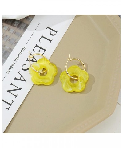 Cute Daisy Drop Dangle for Women Girl Bohemian Acrylic Flower Statement Earring Lovely Jewelry Birthday Gift yellow $7.40 Ear...